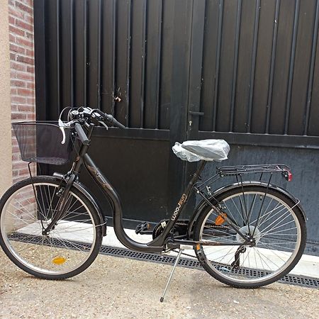 Tres Beau Studio Climatisation, Trois Etoiles, Parking A Velo, Velos En Option, Parking Prive Jardin Montargis Bagian luar foto